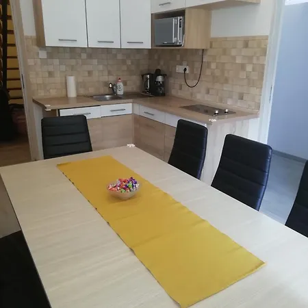 Nyaraló Haus Tannenmeise - Fenyvescinege Ház Balatonfenyves
