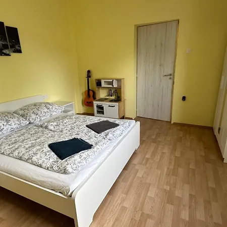 Haus Tannenmeise - Fenyvescinege Ház Nyaraló Balatonfenyves